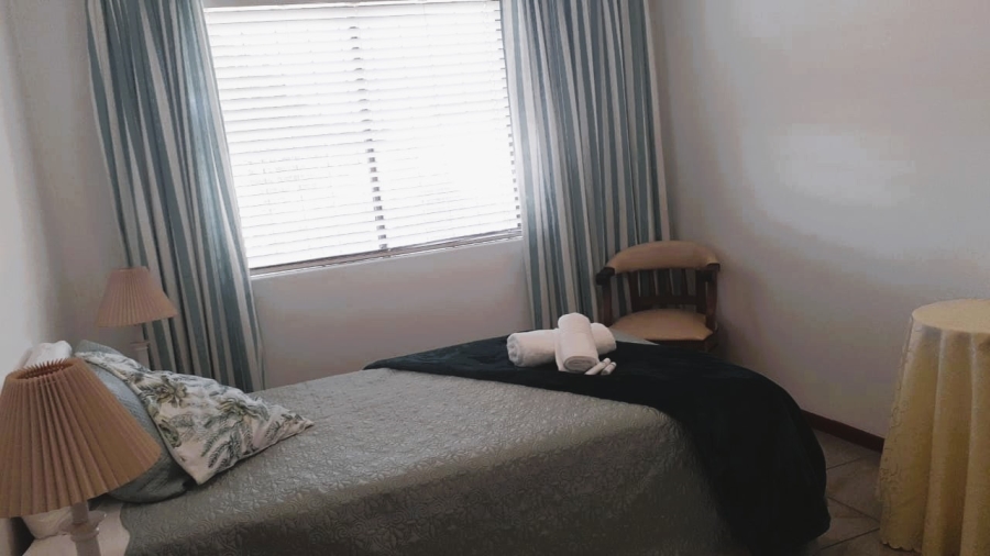 To Let 2 Bedroom Property for Rent in Country Club Western Cape